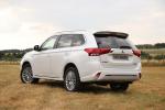 Mitsubishi Outlander PHEV 2018 года (UK)